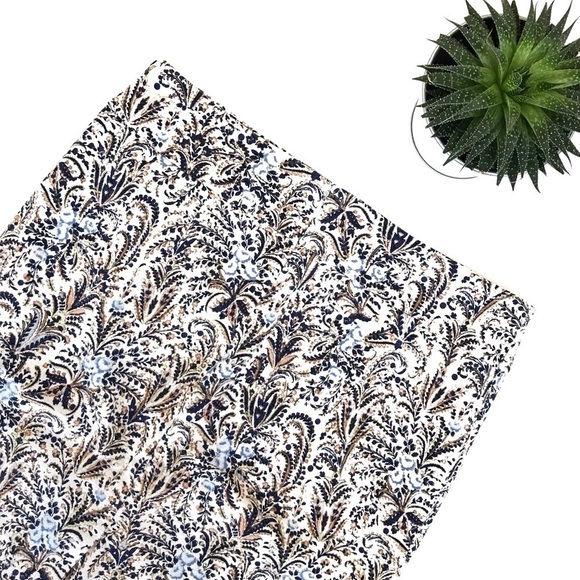 Ann Taylor Decorative Pencil Skirt - Picture 2 of 6